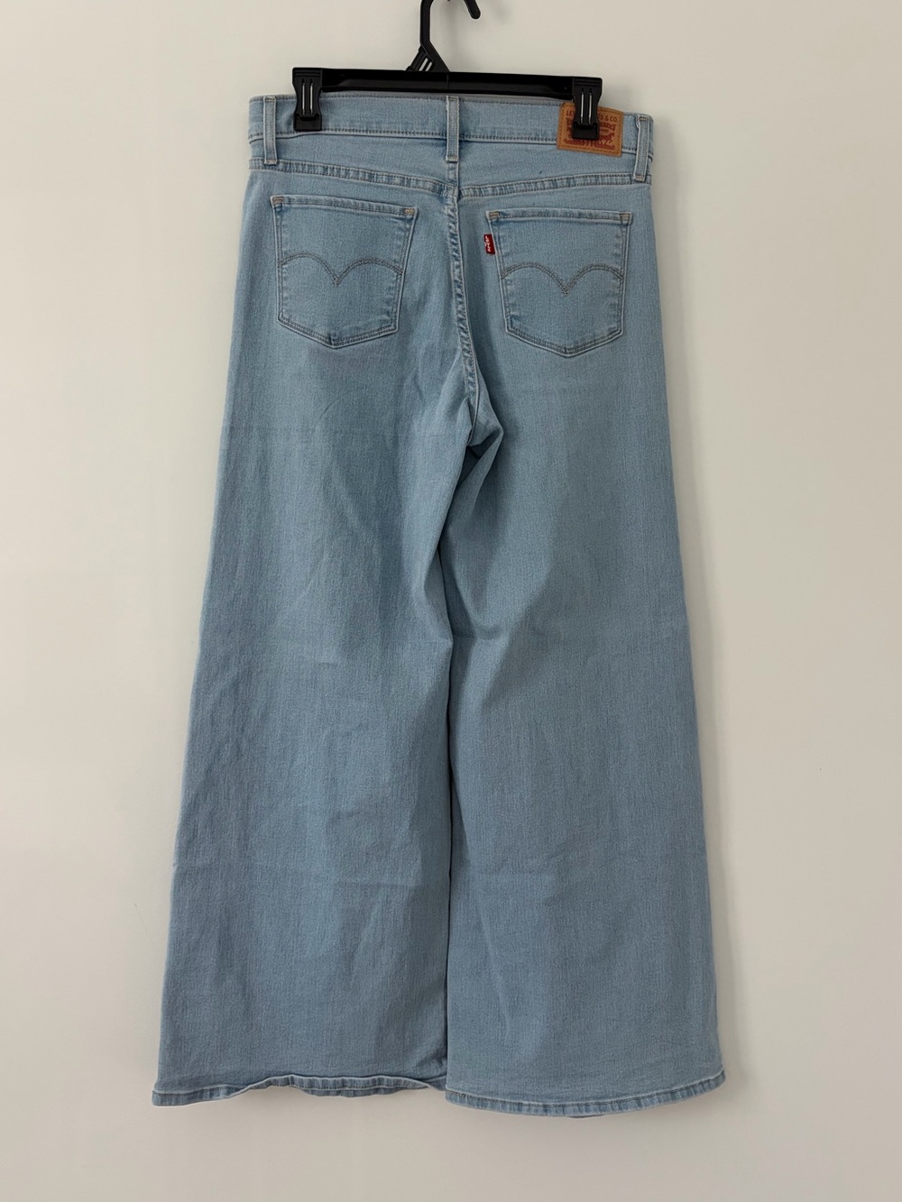 Levi’s 318 Shaping Stellar Stretch Wide Leg Jeans Light Blue Tall Glass 29 - Picture 4 of 8
